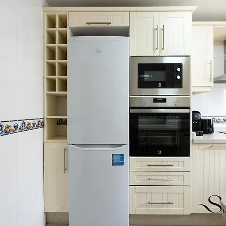 Townhouse With Jacuzzi,sea Views, Swimming Pool,garage Holiday home Benalmadena