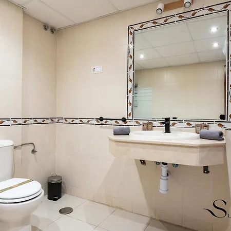 Townhouse With Jacuzzi,sea Views, Swimming Pool,garage Holiday home Benalmadena