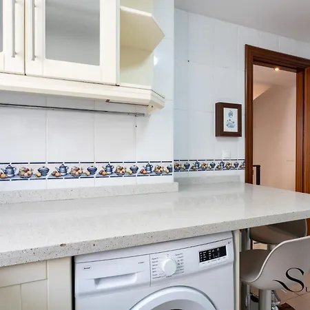 Townhouse With Jacuzzi,sea Views, Swimming Pool,garage Holiday home *