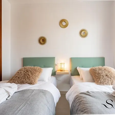 Dom wakacyjny Townhouse With Jacuzzi,sea Views, Swimming Pool,garage Benalmádena