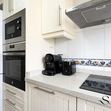 Townhouse With Jacuzzi,sea Views, Swimming Pool,garage Holiday home *